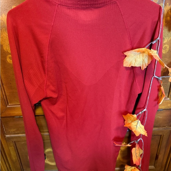 Patagonia Men's Red Half-Zip Pullover - Picture 3 of 5